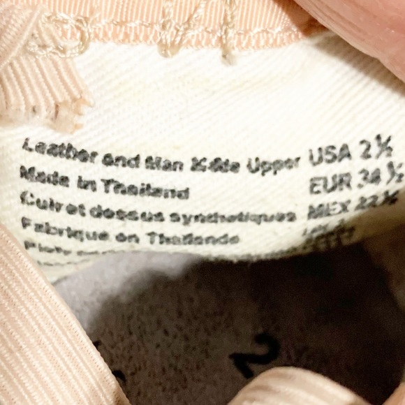 American Ballet Theatre Spotlights Ballet Slippers Bundle of 2 Size 4 and 2.5 - Picture 9 of 9